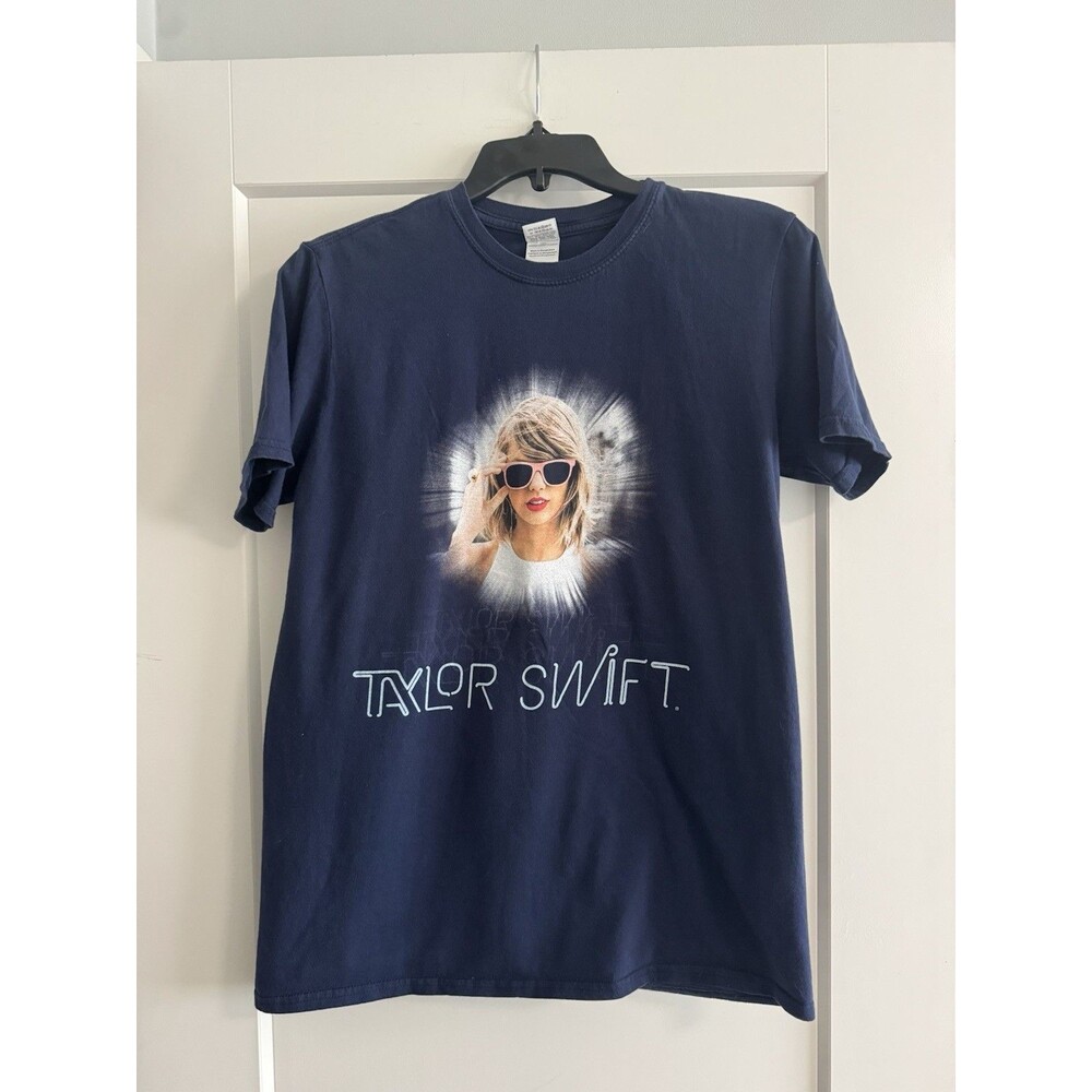 Taylor Swift T Shirt Womans Medium Blue The 1989 World Tour Double Sided